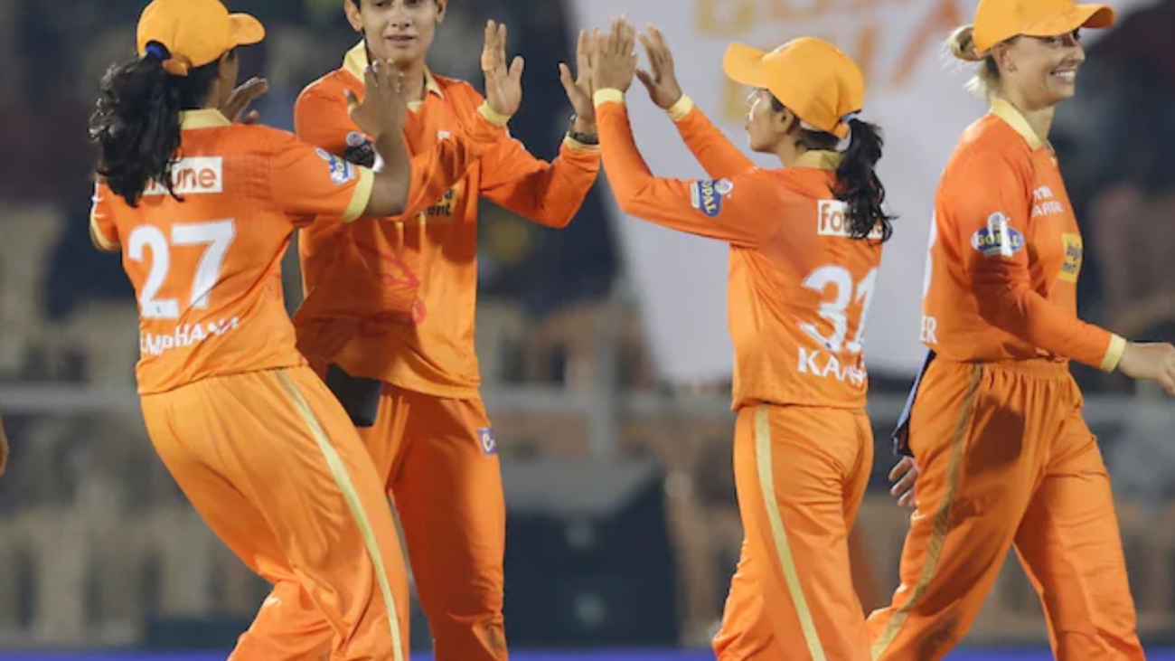 Sophia Dunkley Shines as Gujarat Giants gets their first win: Highlights WPL 2023, Royal Challengers Bangalore vs Gujarat Giants: Match 6