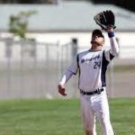 Getting out baseball catching